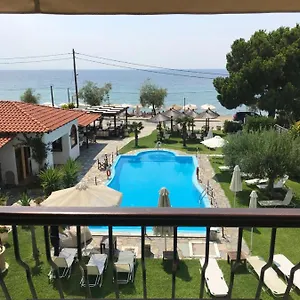 Hotel Bara, Néos Marmarás